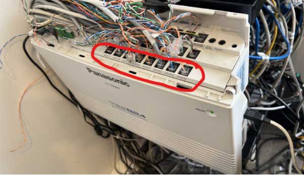 Arreglo de líneas telefónicas